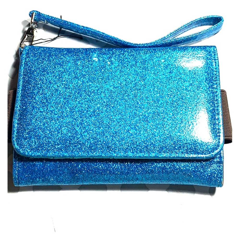 Bluce phone holding wallet 🥶